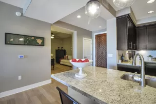 Photo #6: 6101411 Listing