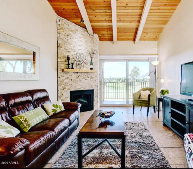 MLS: 6101412 Condo For Sale