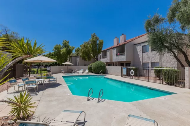 MLS: 6101566 Condo For Sale