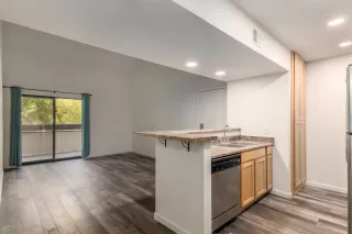 Photo #6: 6101566 Listing 