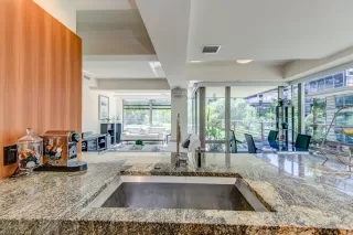 Photo #2: 6101605 Listing