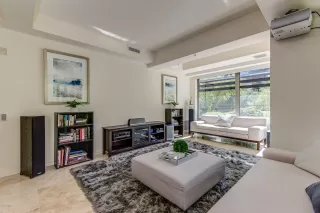 Photo #5: 6101605 Listing