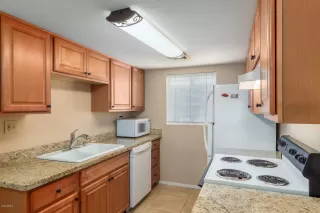 Photo #4: 6101632 Listing