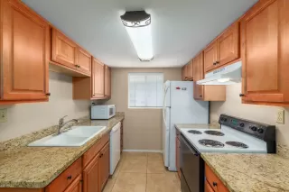 Photo #5: 6101632 Listing