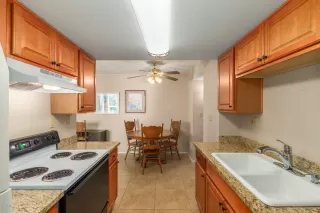 Photo #6: 6101632 Listing