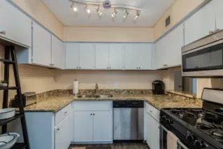 Photo #3: 6101647 Listing