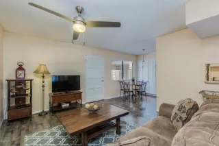 Photo #6: 6101647 Listing