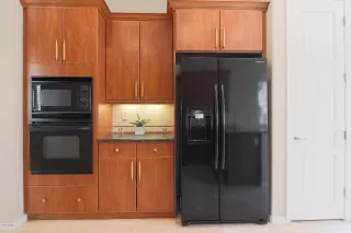 Photo #4: 6101907 Listing