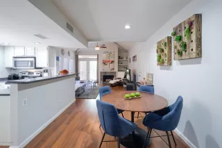 Photo #5: 6102034 Listing