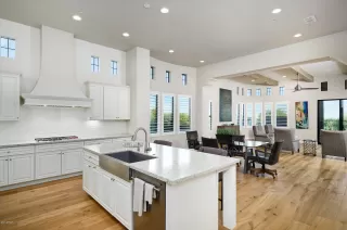 Photo #6: 6102147 Listing 