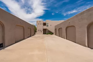 Photo #2: 6102371 Listing