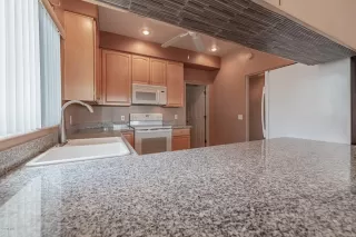 Photo #5: 6102371 Listing