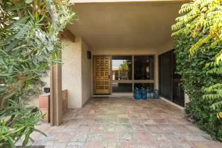 Photo #6: 6102621 Listing