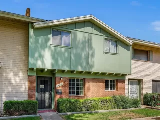 Photo #1: 6102785 Listing