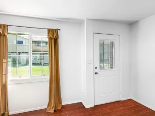 Photo #4: 6102785 Listing