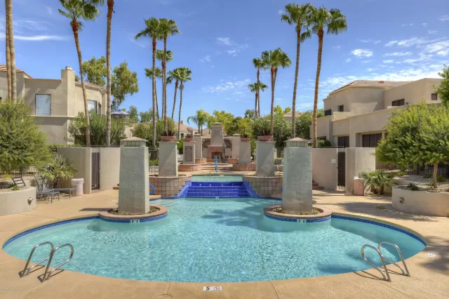 MLS: 6102997 Condo For Sale