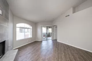 Photo #2: 6103253 Listing