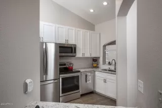 Photo #5: 6103253 Listing