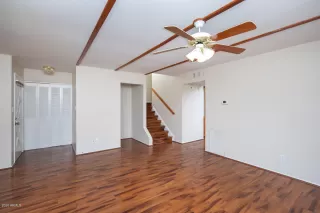 Photo #4: 6103289 Listing