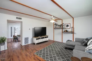 Photo #6: 6103289 Listing