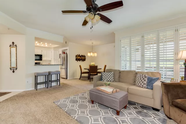 MLS: 6103338 Condo For Sale