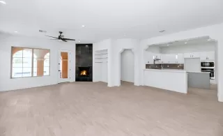 Photo #2: 6103375 Listing