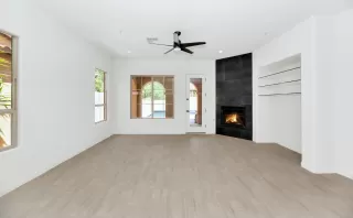 Photo #4: 6103375 Listing