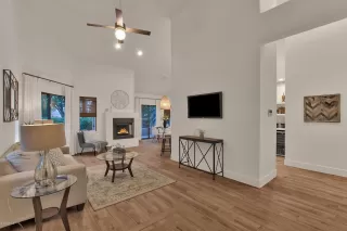 Photo #3: 6103425 Listing