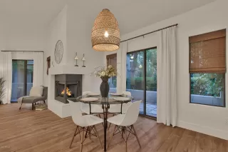 Photo #5: 6103425 Listing