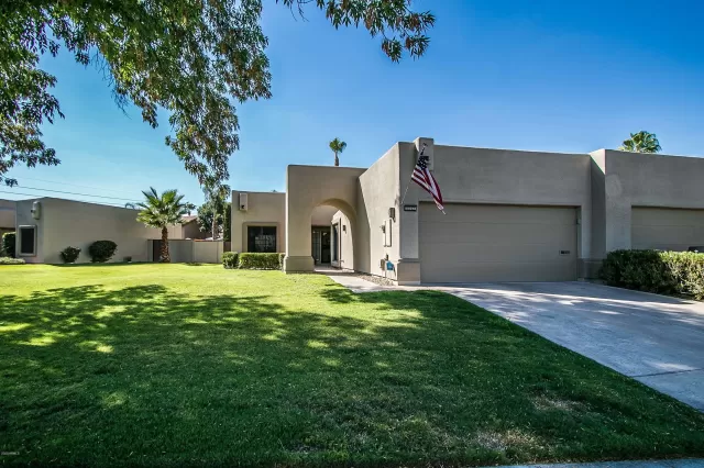MLS: 6103559 Condo For Sale