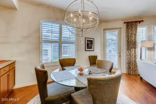 Photo #2: 6103832 Listing