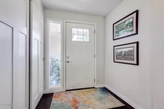 Photo #5: 6103970 Listing