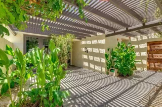 Photo #6: 6103989 Listing