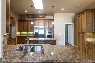 Photo #2: 6104278 Listing 