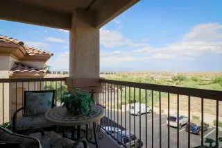 Photo #5: 6104344 Listing