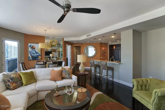 MLS: 6104363 Condo For Sale