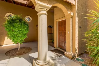 Photo #2: 6104701 Listing