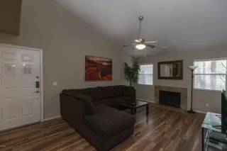 Photo #6: 6104704 Listing