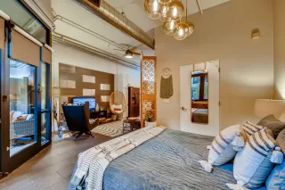 Photo #6: 6104723 Listing