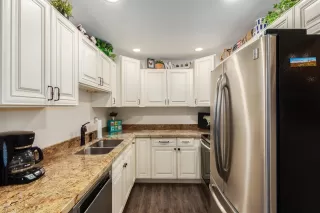 Photo #1: 6105028 Listing