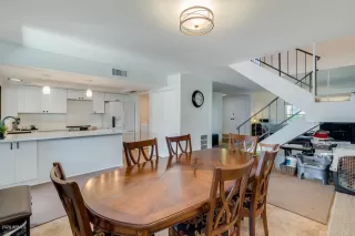 Photo #2: 6105084 Listing