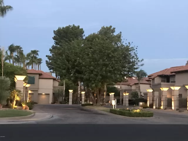 MLS: 6105101 Condo For Sale