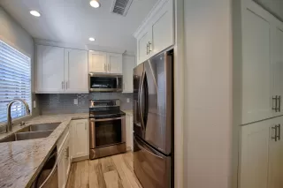 Photo #3: 6105101 Listing