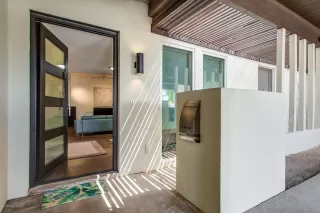 Photo #2: 6105159 Listing