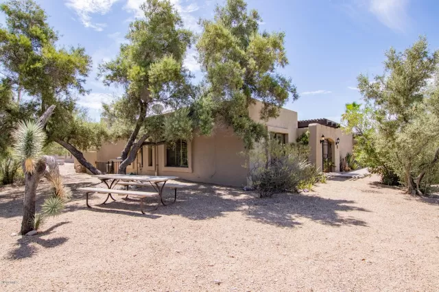 MLS: 6105195 Condo For Sale