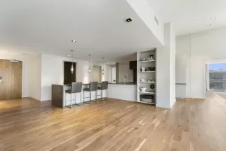 Photo #5: 6105646 Listing