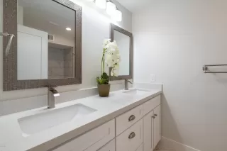 Photo #4: 6105904 Listing