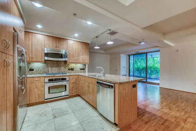 MLS: 6106157 Condo For Sale