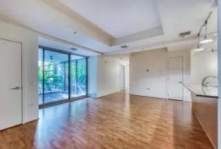 Photo #2: 6106157 Listing