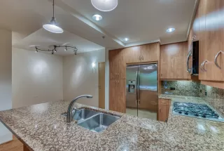 Photo #6: 6106157 Listing